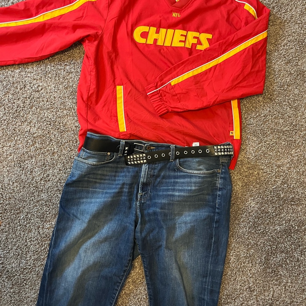 Vintage Red Chiefs NFL Pullover